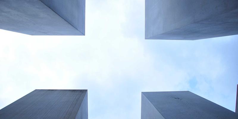 原木风健康：专业护理如何为老年生活注入温度与尊严