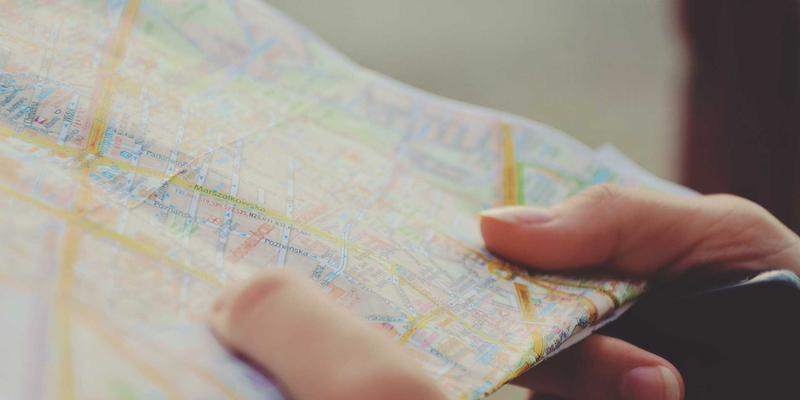 守护成长脊梁：儿童青少年脊柱侧弯的早期筛查与家庭护理方案